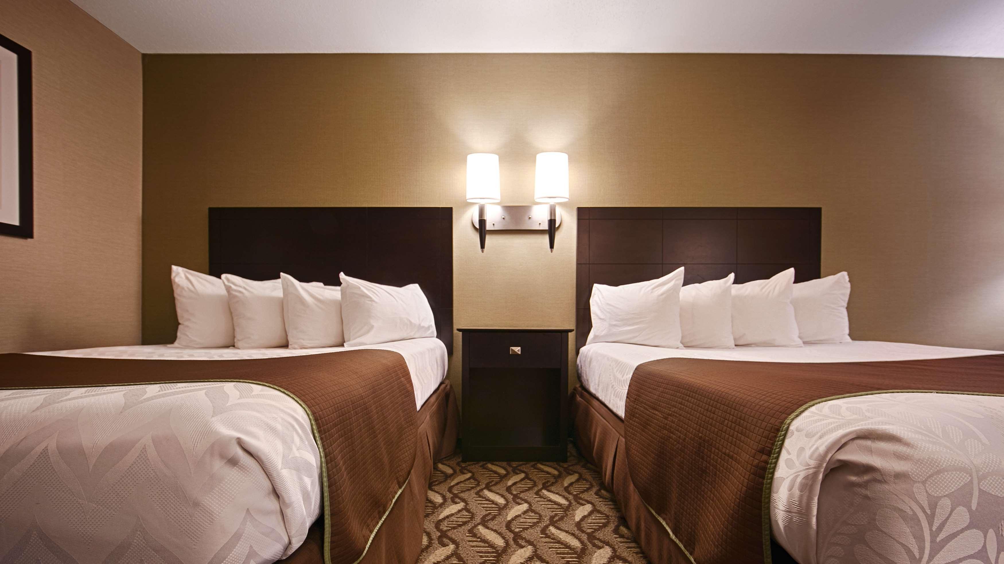 Best Western Pontiac Inn Bagian luar foto