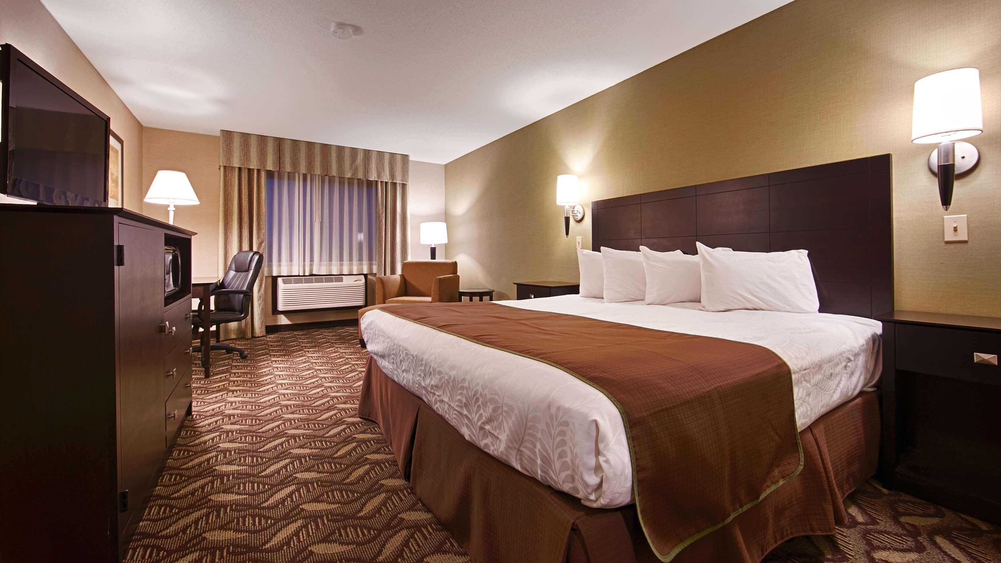 Best Western Pontiac Inn Bagian luar foto
