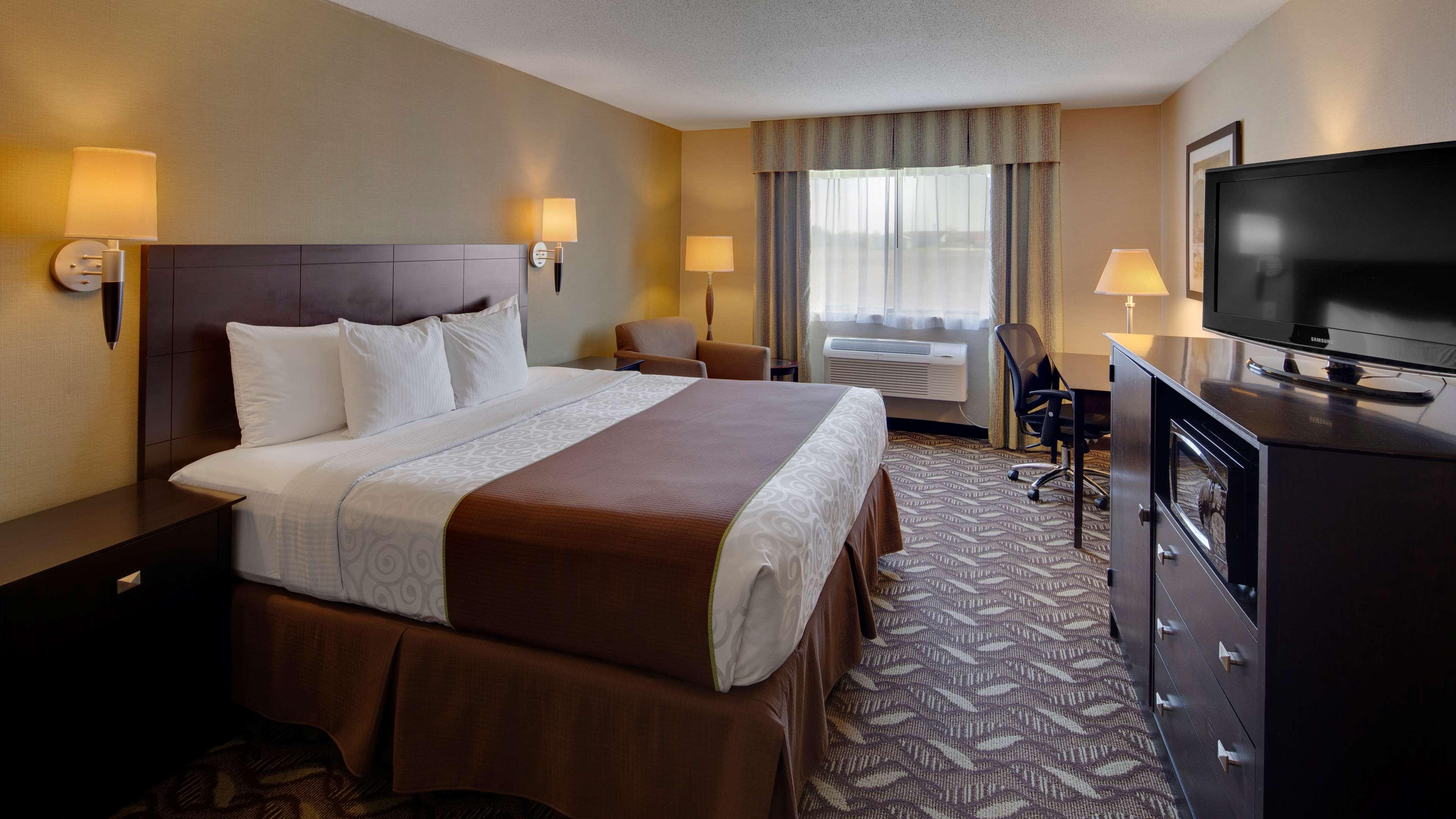 Best Western Pontiac Inn Bagian luar foto