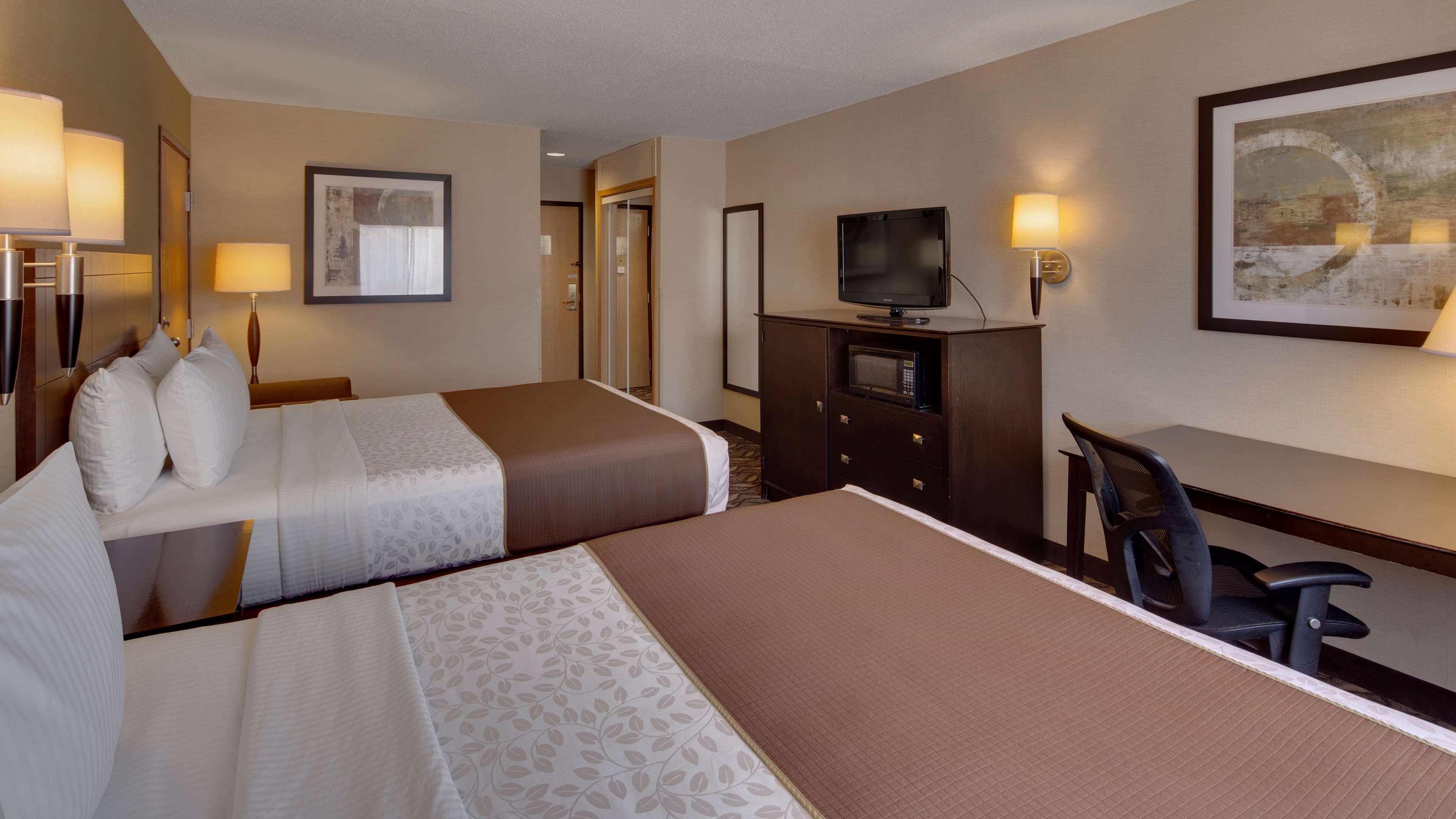 Best Western Pontiac Inn Bagian luar foto