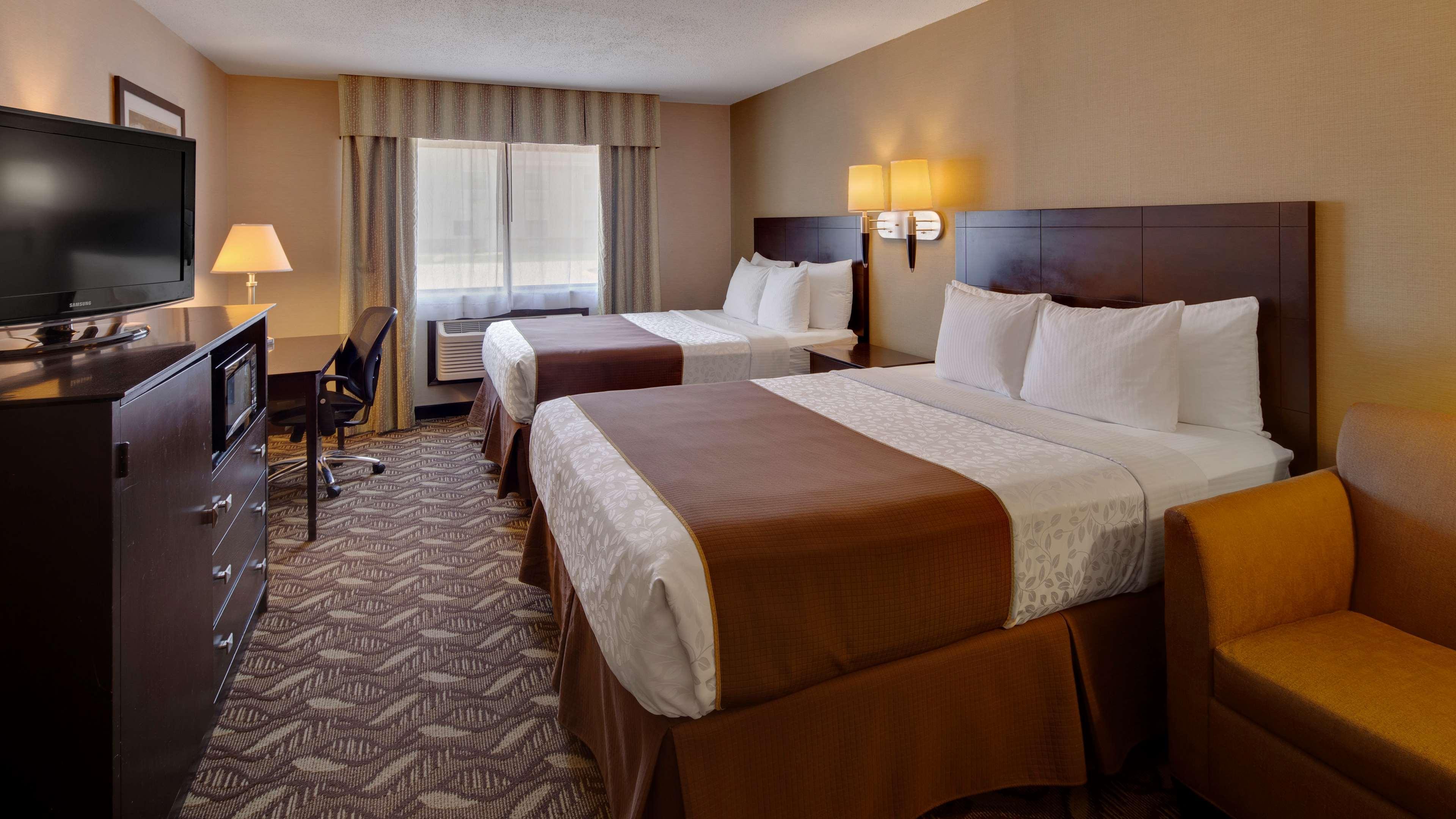 Best Western Pontiac Inn Bagian luar foto